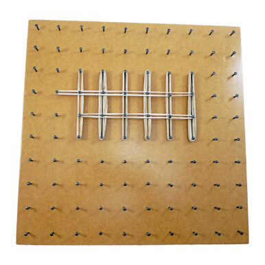 Geoplano-Cuadrado-MDF-Urania-SAS